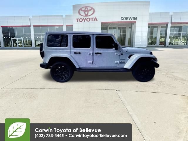 Used 2023 Jeep Wrangler Unlimited Sahara w/ Cold Weather Group AWD/4WD image 7