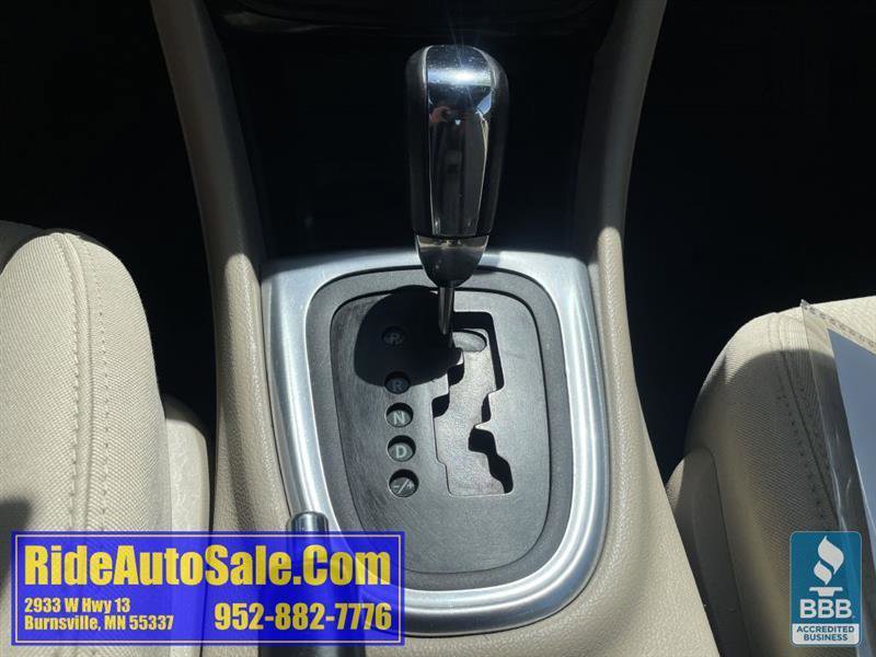 Used 2013 Chrysler 200 Touring FWD image 17