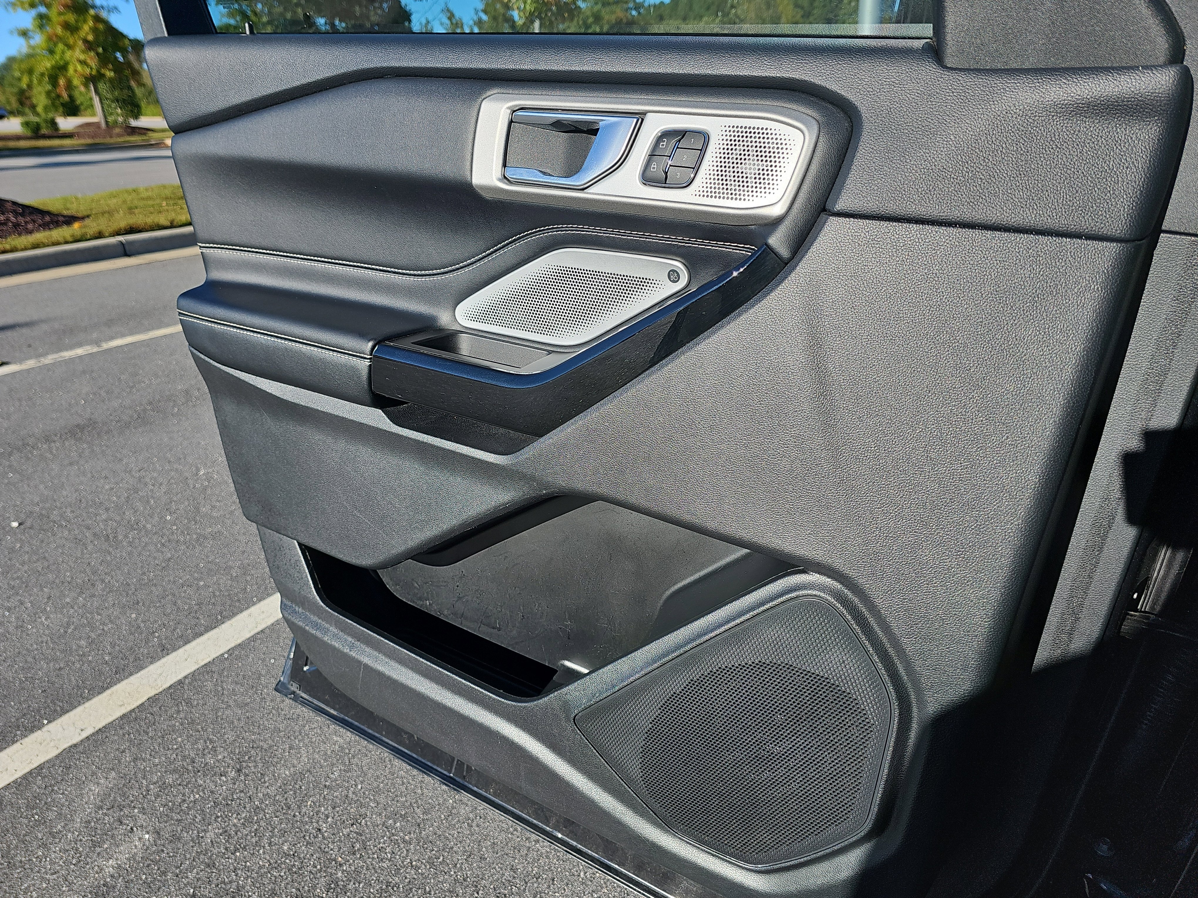 Used 2022 Ford Explorer ST w/ Equipment Group 401A image 26