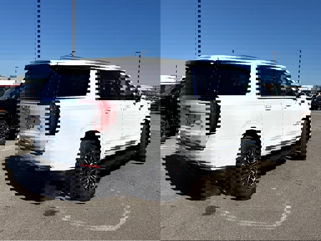 New 2026 GMC Yukon XL Elevation w/ LPO, Get Active Package image 2