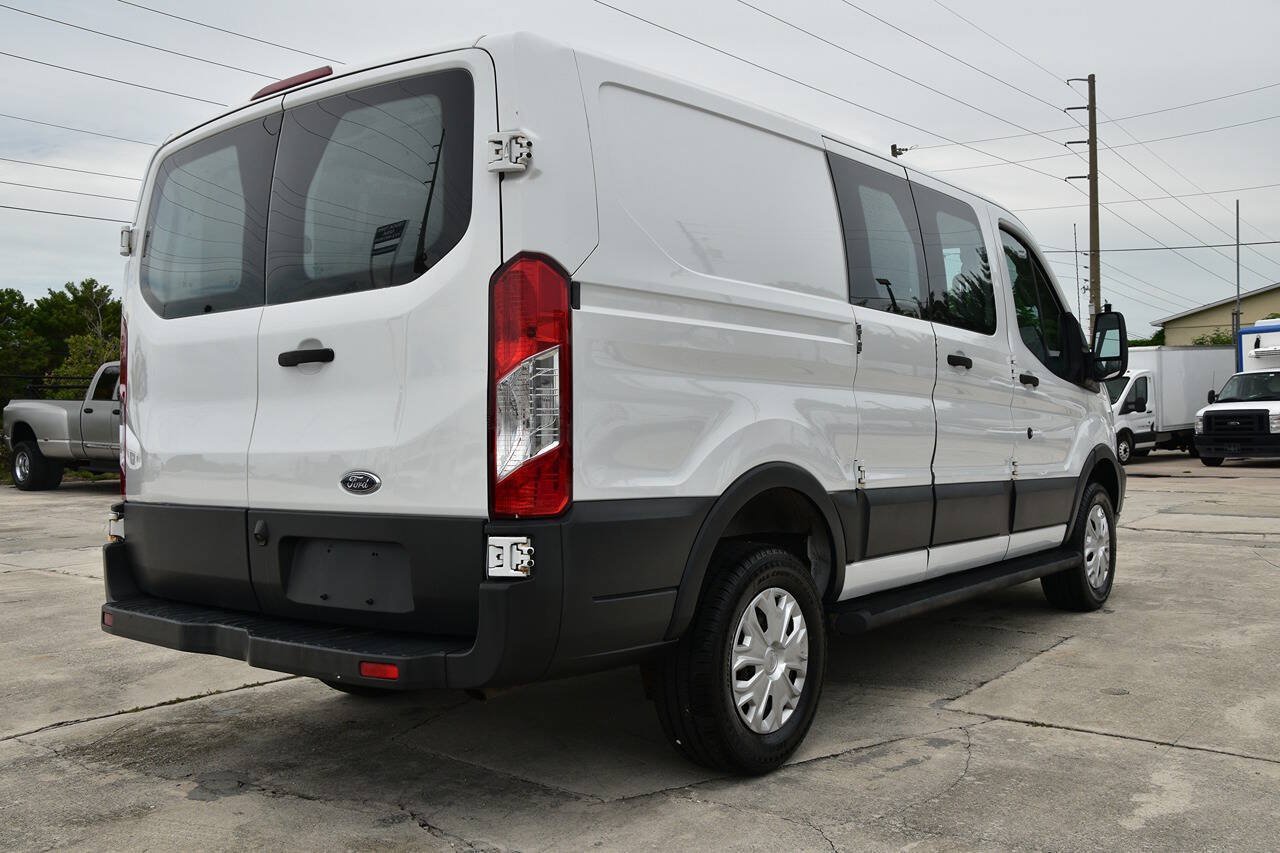 Used 2016 Ford Transit 250 130 Low Roof w/ Exterior Upgrade Package RWD image 7