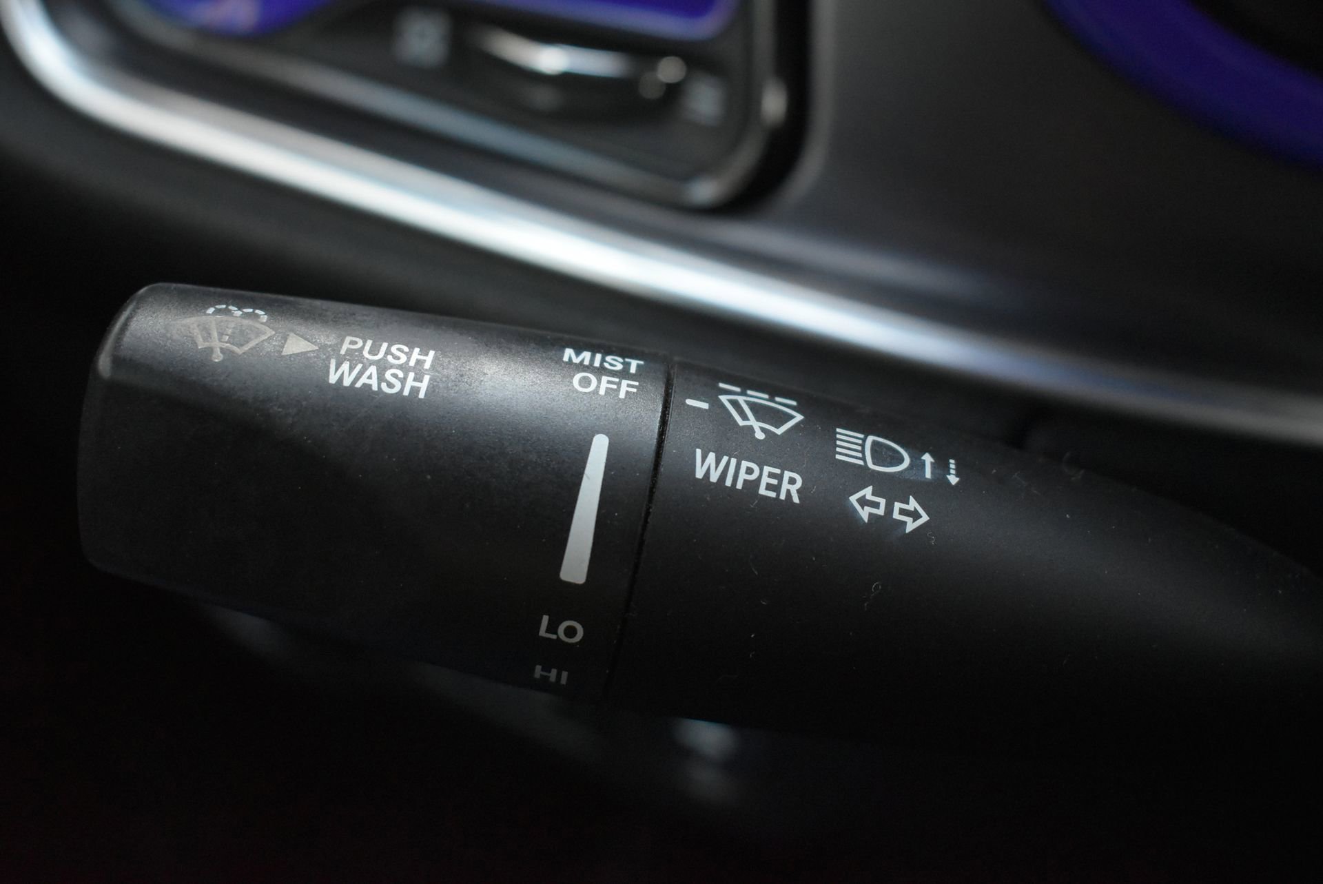 Used 2016 Dodge Challenger R/T image 21