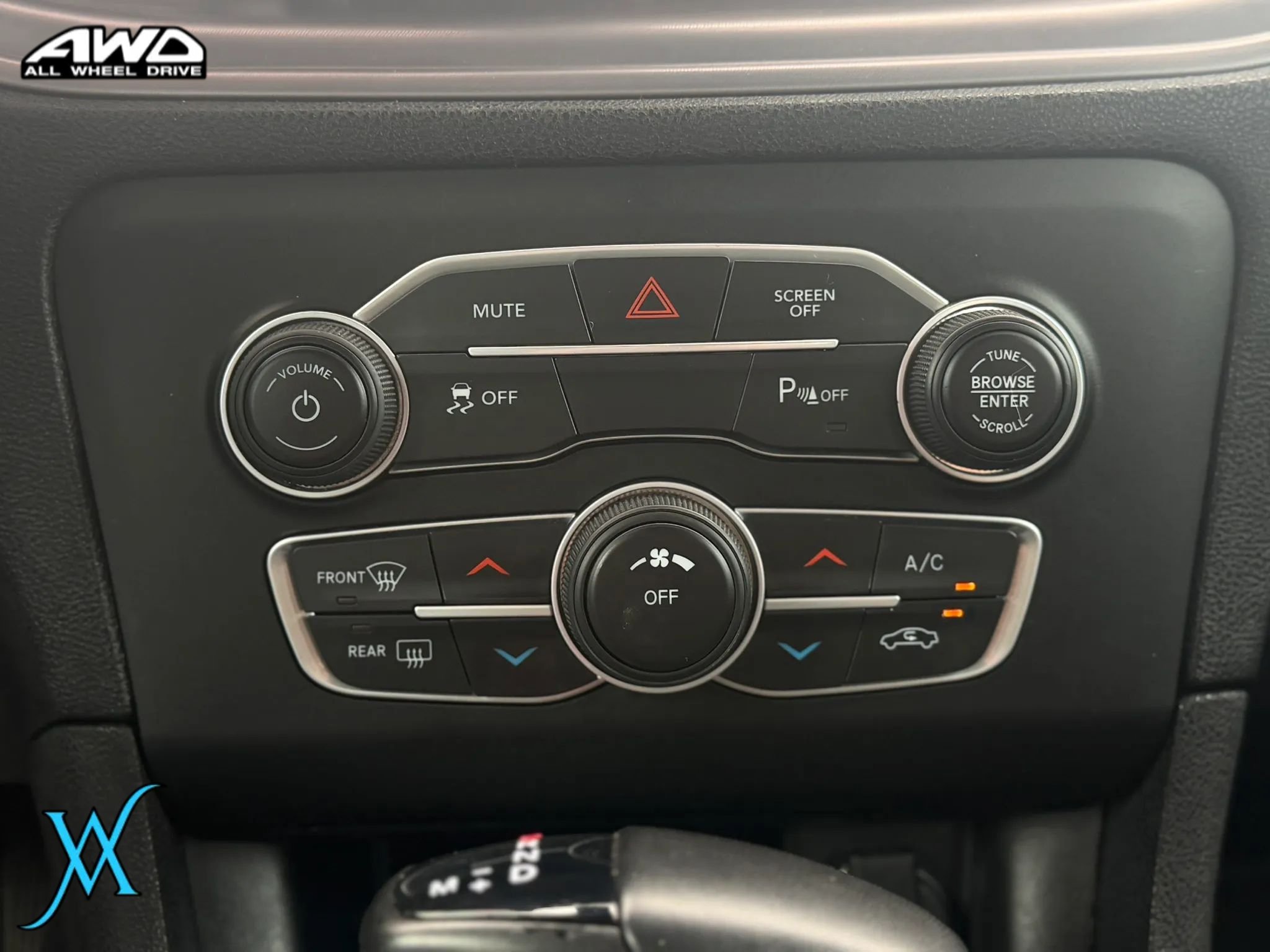 Used 2023 Dodge Charger SXT RWD image 35