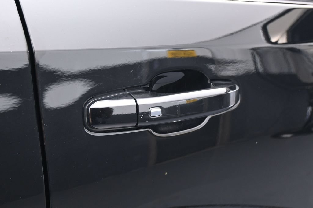 Used 2024 Chevrolet Silverado 1500 LT RWD image 37