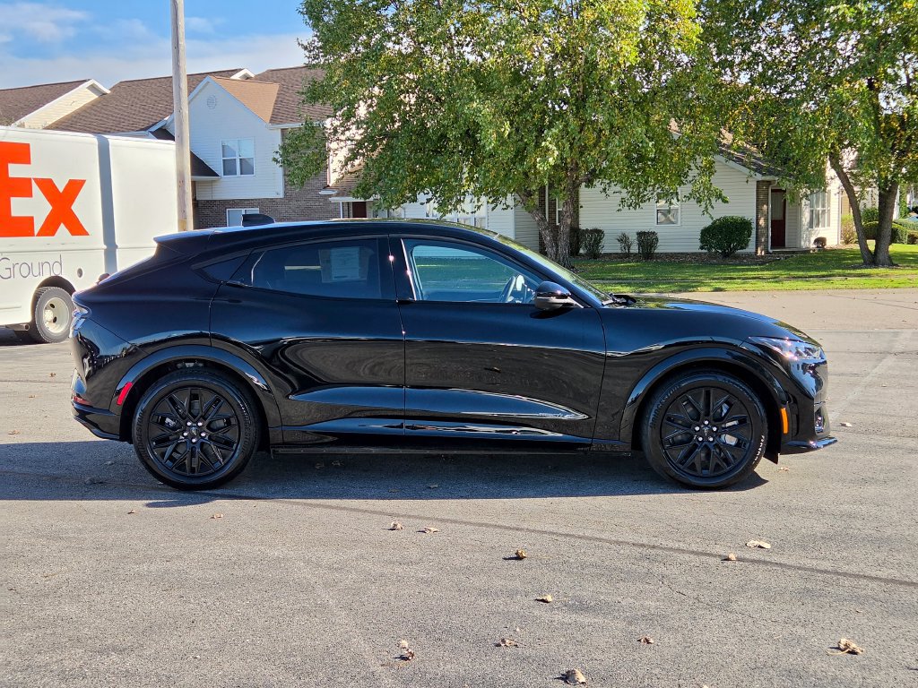 New 2026 Ford Mustang Mach-E Premium w/ Sport Appearance Package AWD/4WD image 8
