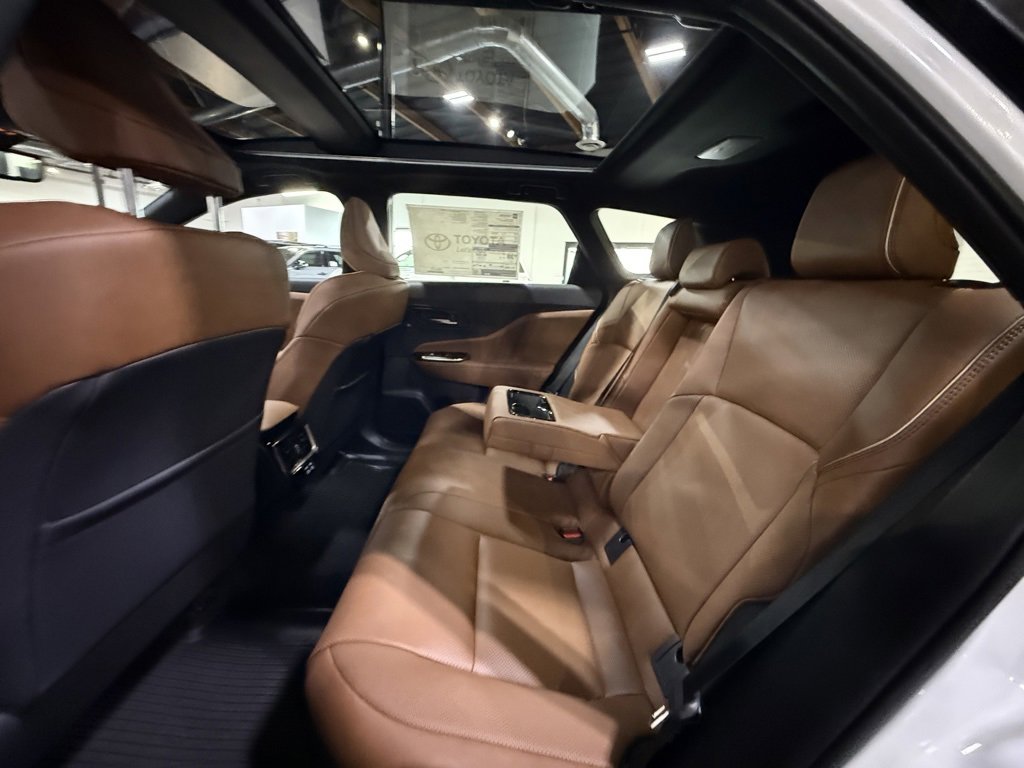 New 2025 Toyota Crown Signia Limited image 17