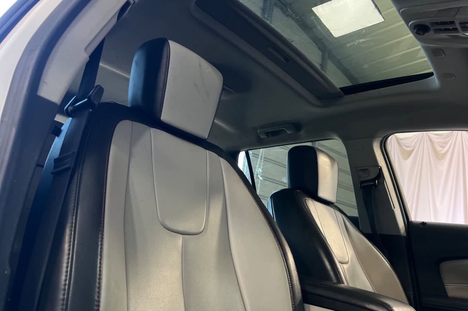 Used 2017 GMC Terrain SLT w/ Open Road Package FWD image 19