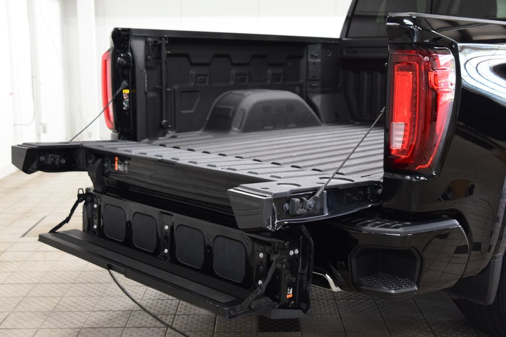 Used 2024 GMC Sierra 1500 Denali AWD/4WD image 26
