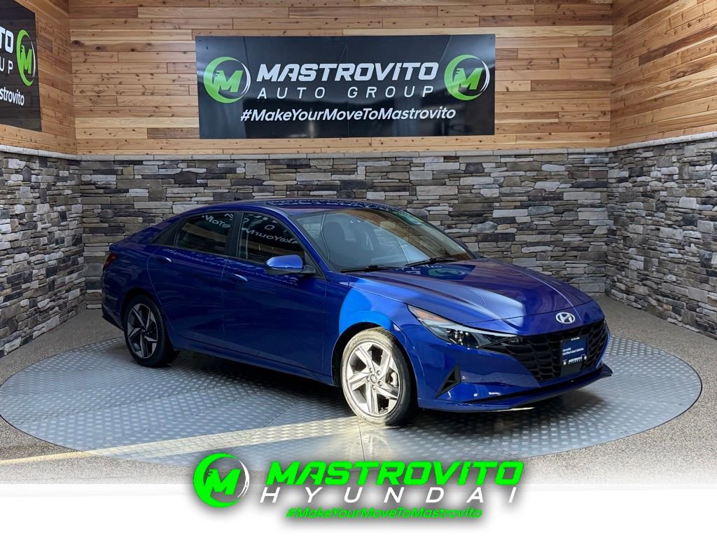 Certified 2023 Hyundai Elantra SEL w/ Convenience Package image 1