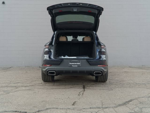 New 2026 Porsche Cayenne image 14