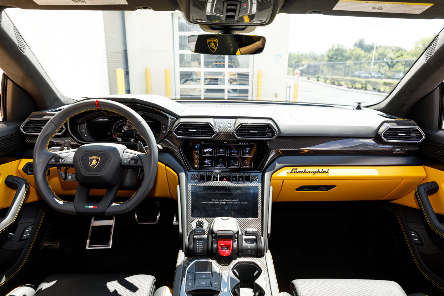 Used 2024 Lamborghini Urus S AWD/4WD image 40