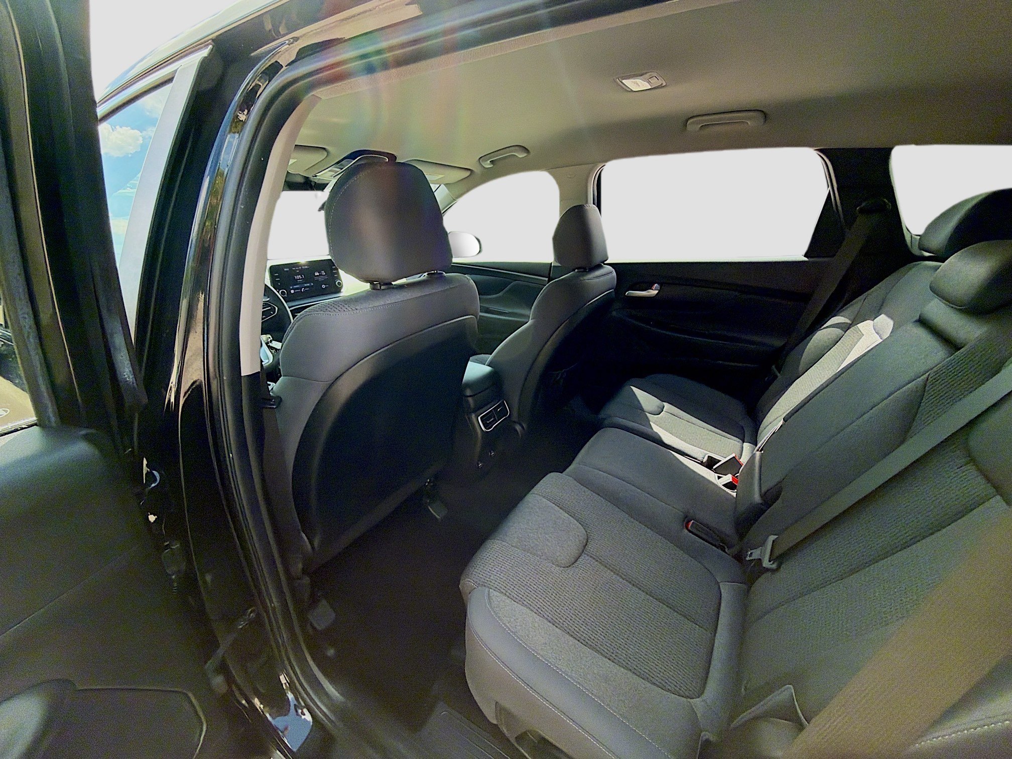 Used 2023 Hyundai Santa Fe SE FWD image 22