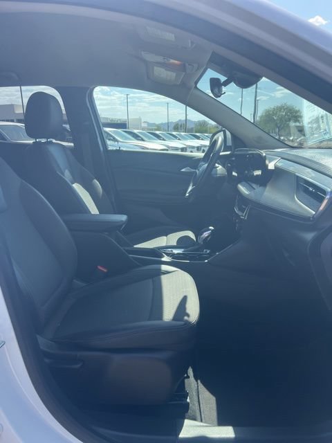 Used 2025 Buick Encore GX Preferred FWD image 30