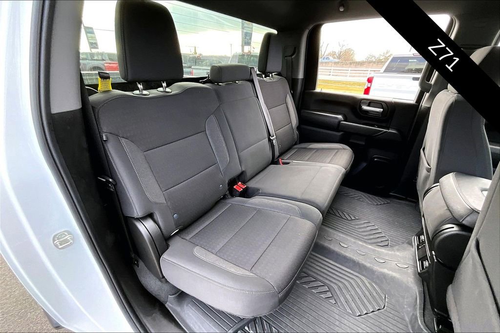 Used 2025 Chevrolet Silverado 2500 Custom w/ Custom Value Package image 24
