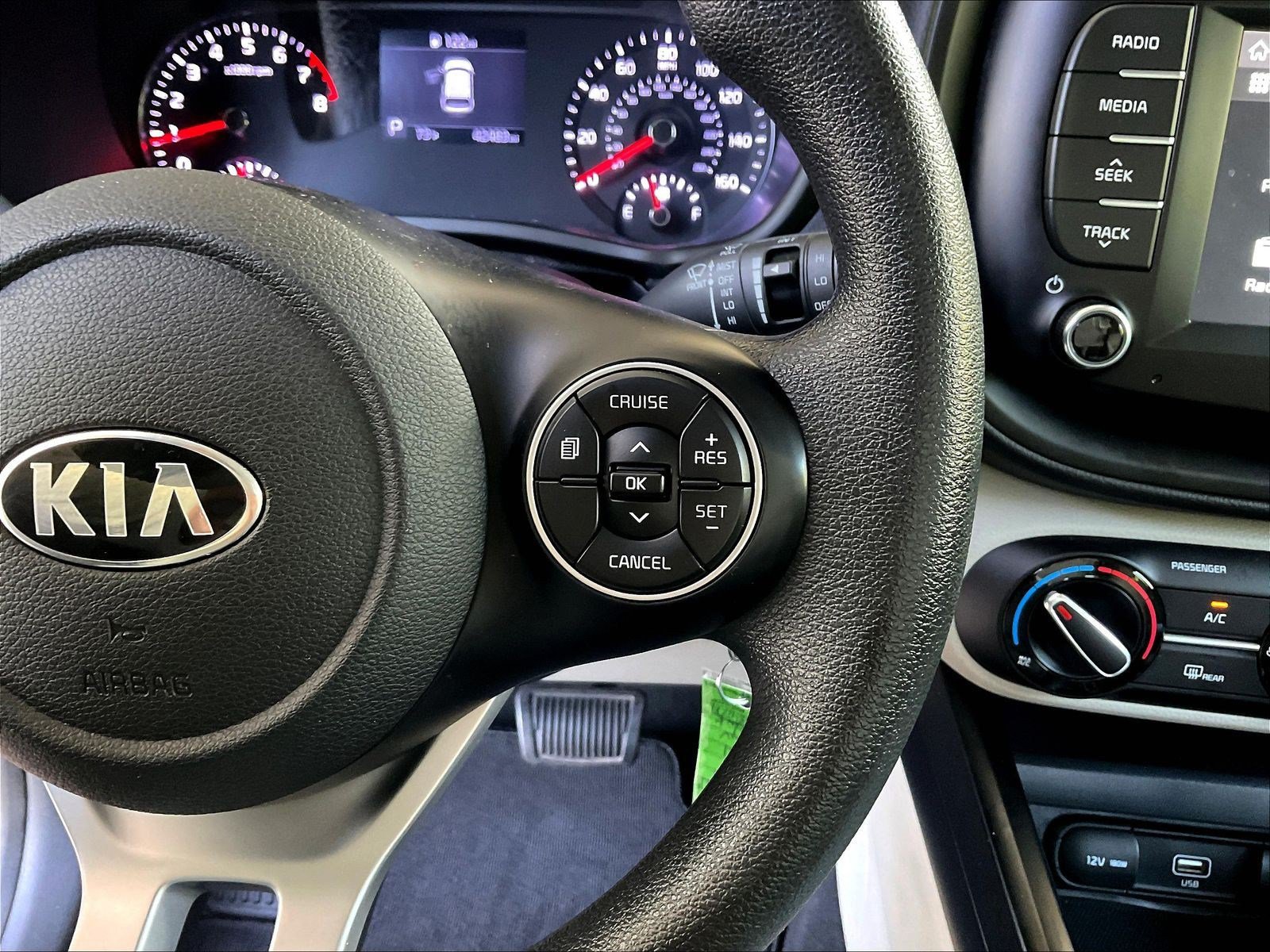 Used 2020 Kia Soul S FWD image 11