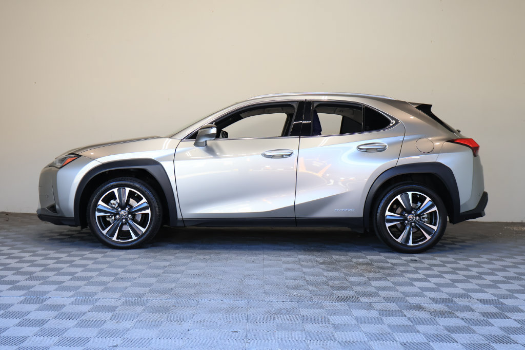 Used 2021 Lexus UX 250h w/ Accessory Package (Z1) AWD/4WD image 7