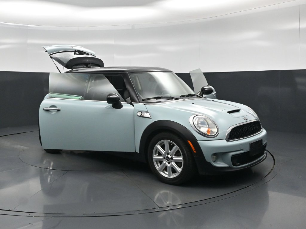 Used 2013 MINI Cooper S FWD image 29