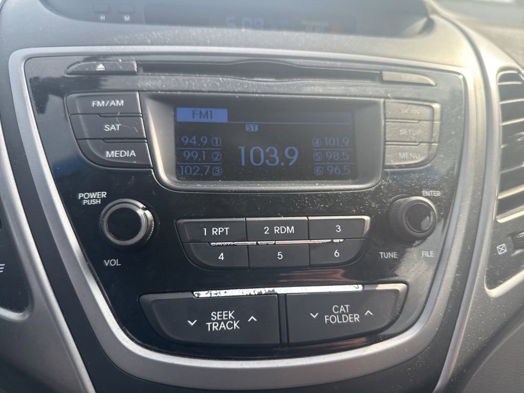 Used 2014 Hyundai Elantra SE image 8