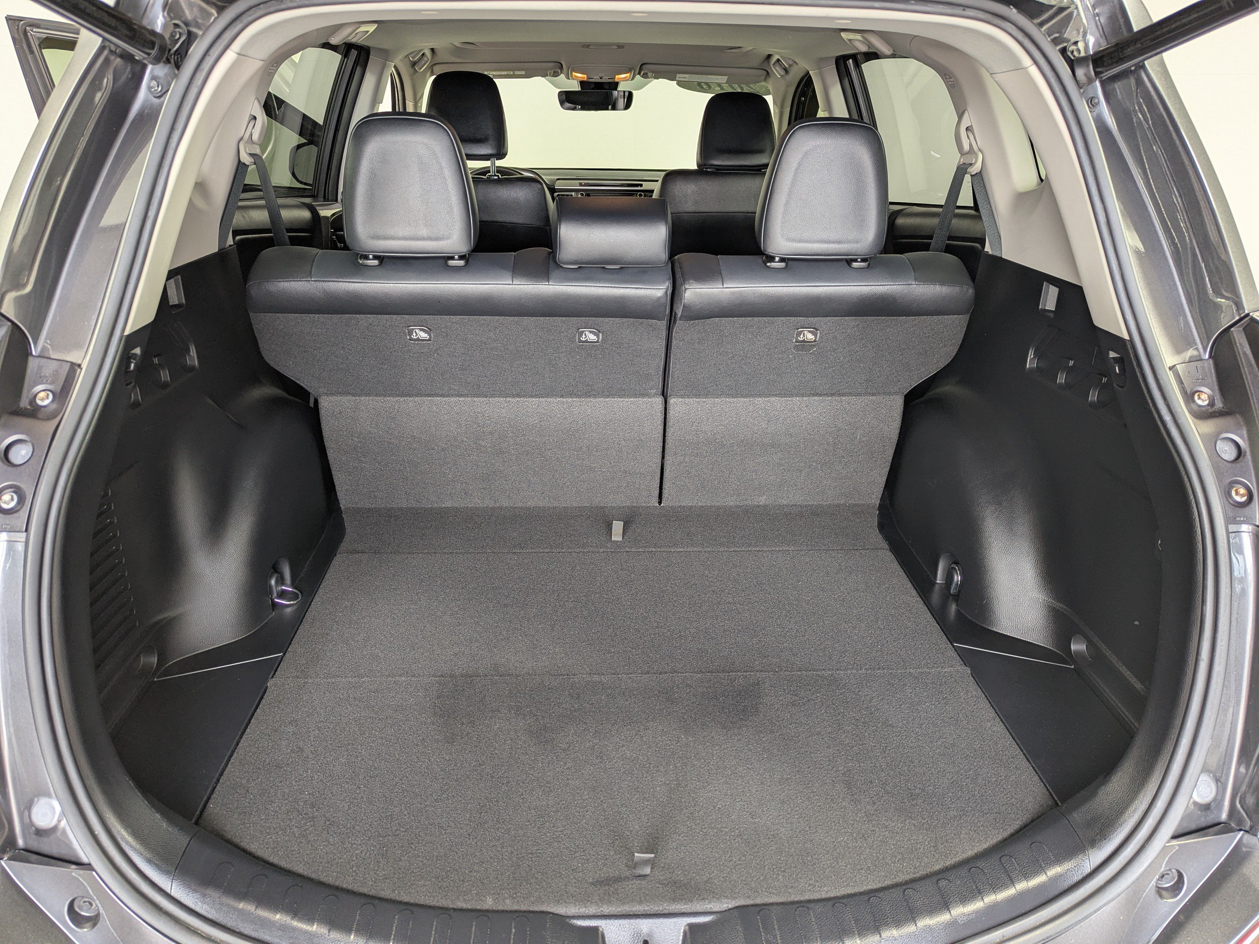 Used 2016 Toyota RAV4 Limited FWD image 25