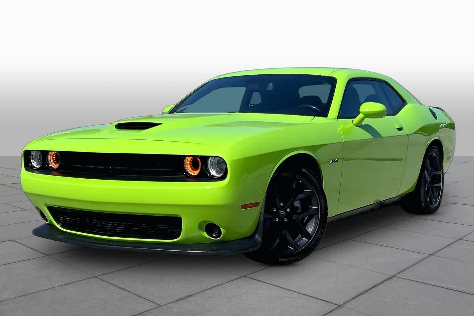 Used 2023 Dodge Challenger R/T w/ Blacktop Package RWD image 2