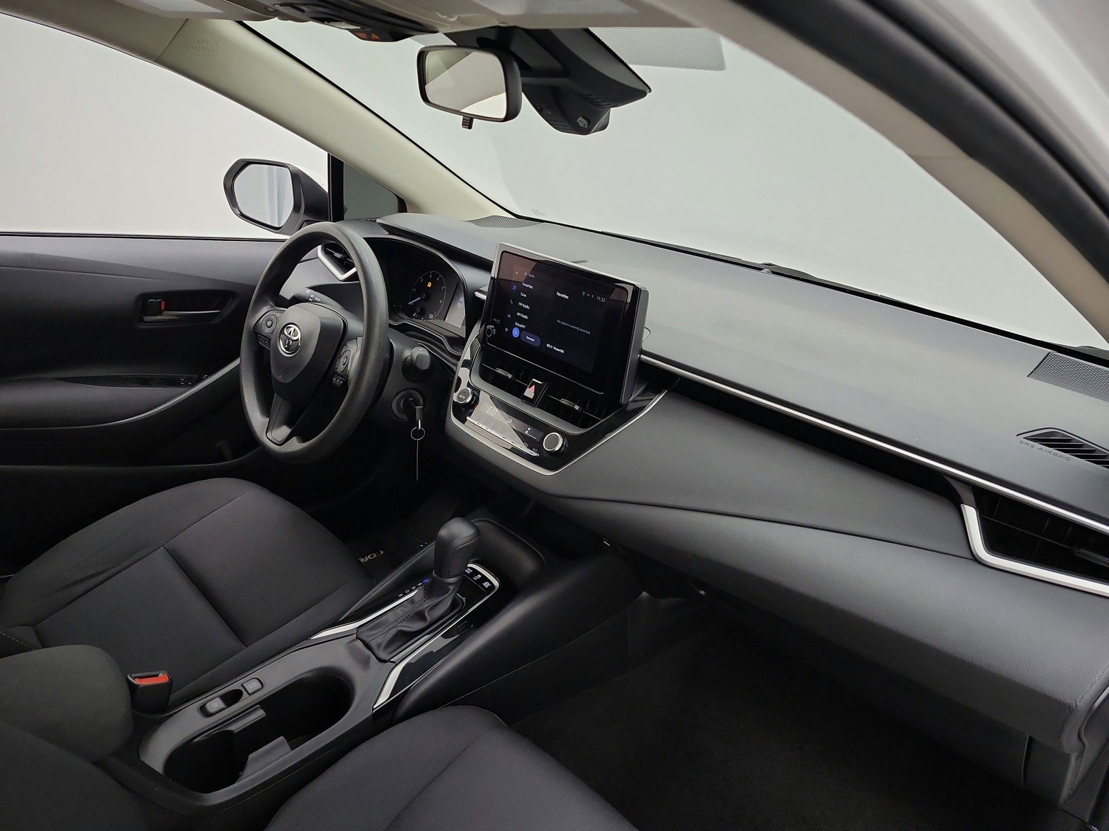 Used 2024 Toyota Corolla LE FWD image 23