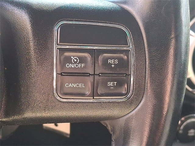 Used 2018 Jeep Wrangler Unlimited Sahara w/ Connectivity Group image 23