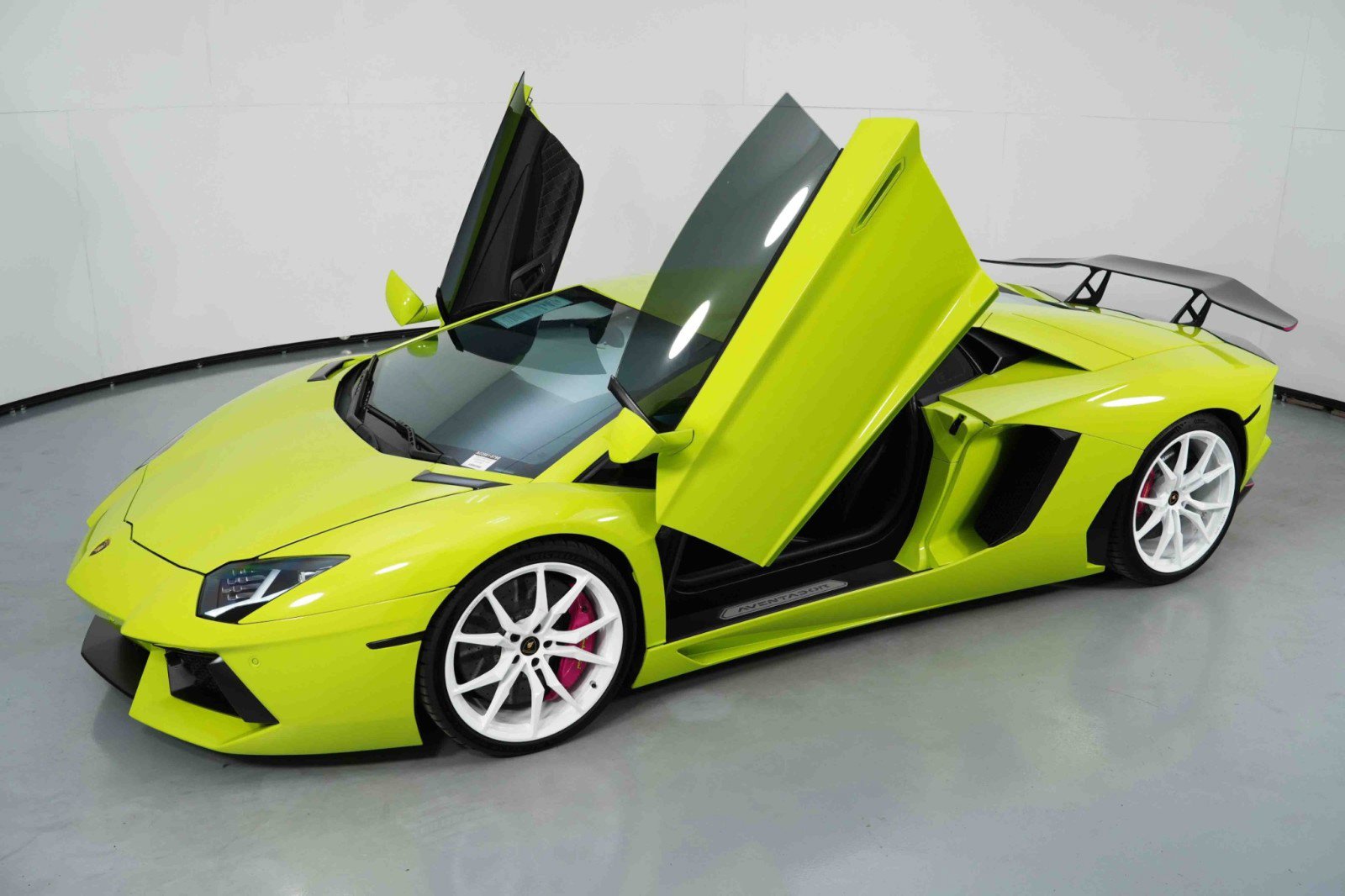 Used 2015 Lamborghini Aventador LP 700-4 image 73