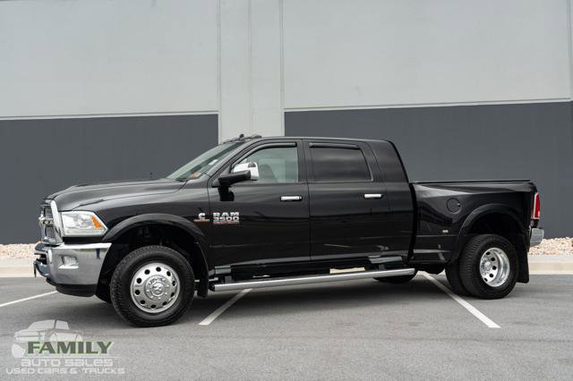 Used 2014 RAM 3500 Laramie image 3