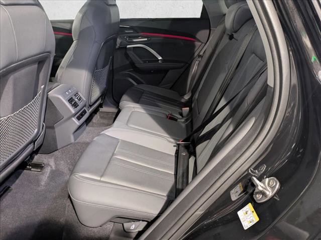 New 2025 Audi Q5 Premium Plus image 17