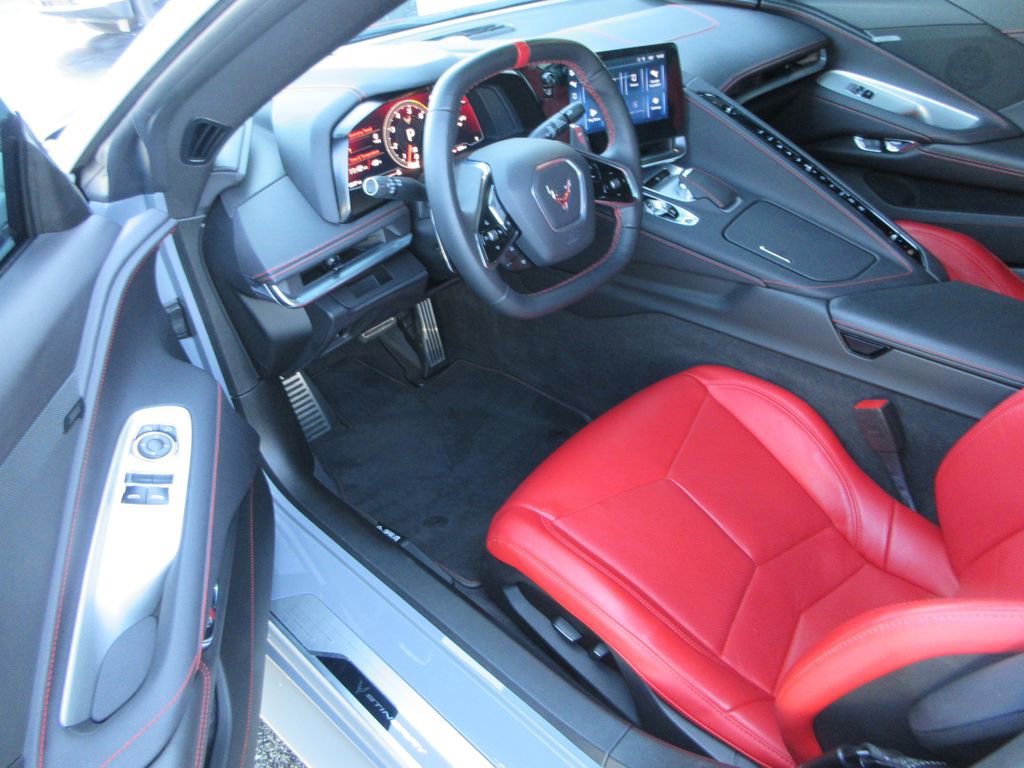 Used 2024 Chevrolet Corvette Stingray image 15