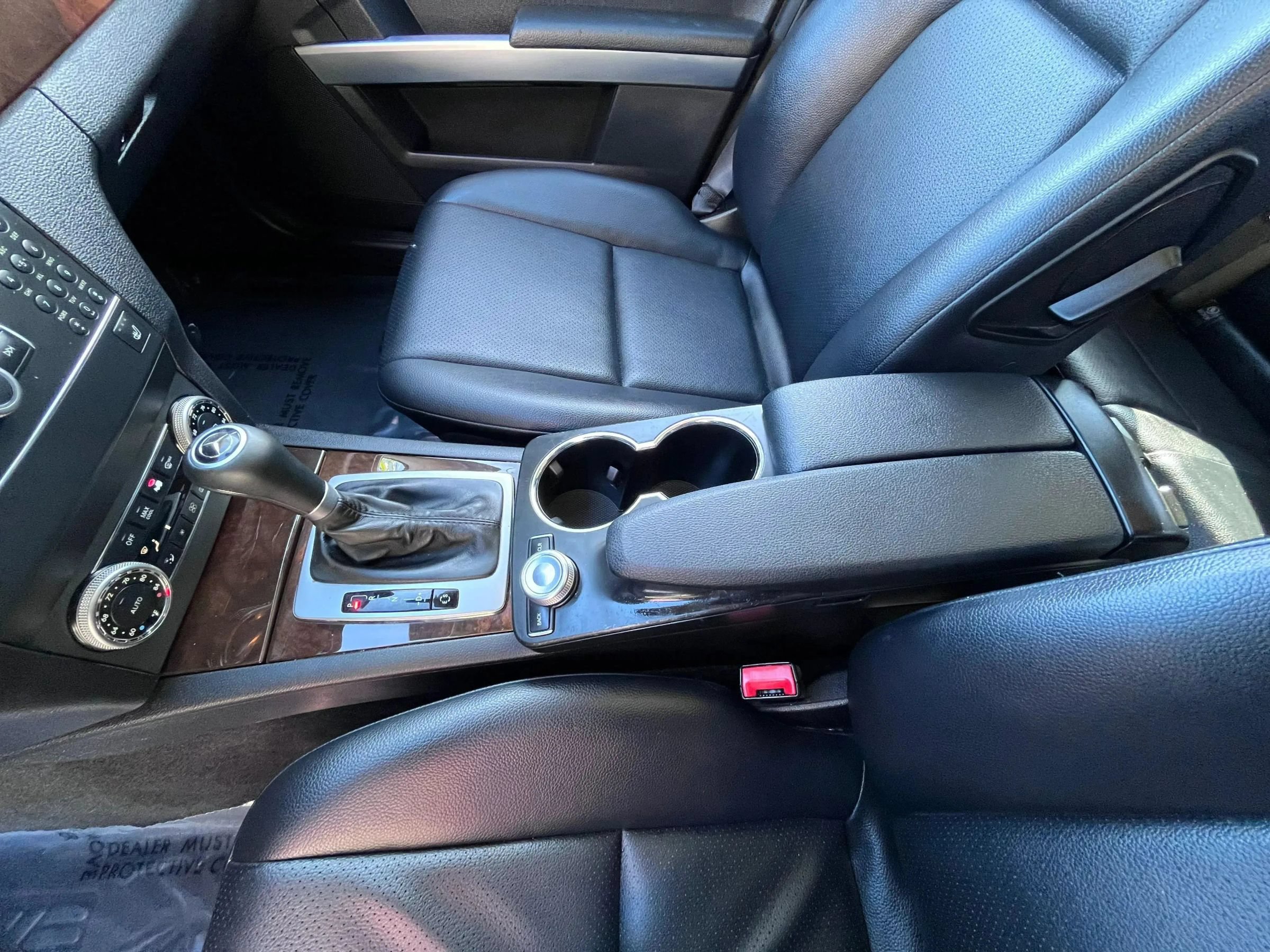 Used 2011 Mercedes-Benz GLK 350 4MATIC image 19