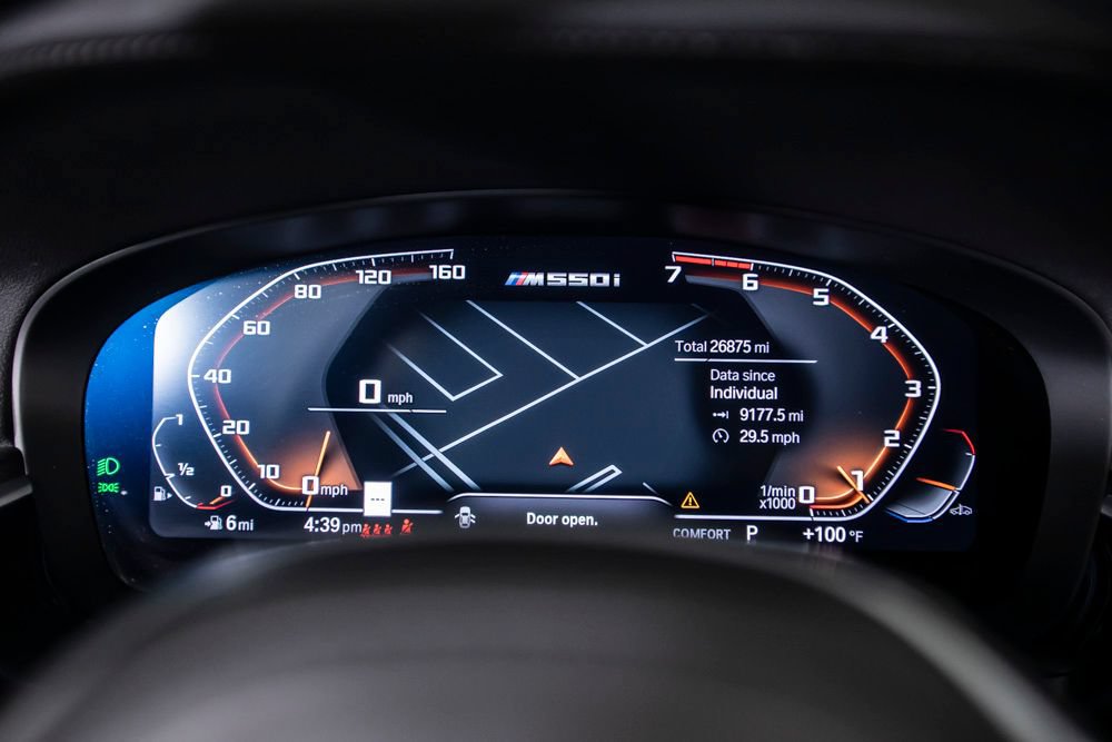 Used 2022 BMW M550i xDrive w/ Premium Package AWD/4WD image 25