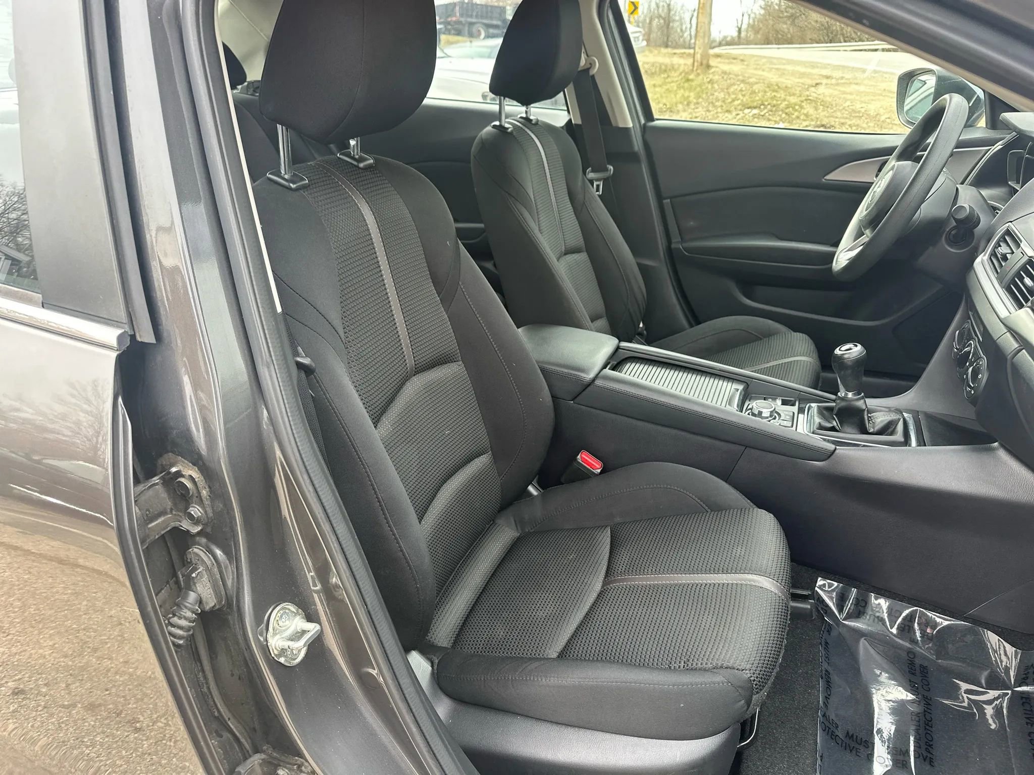 Used 2017 MAZDA MAZDA3 Sport w/ Preferred Equipment Package image 20