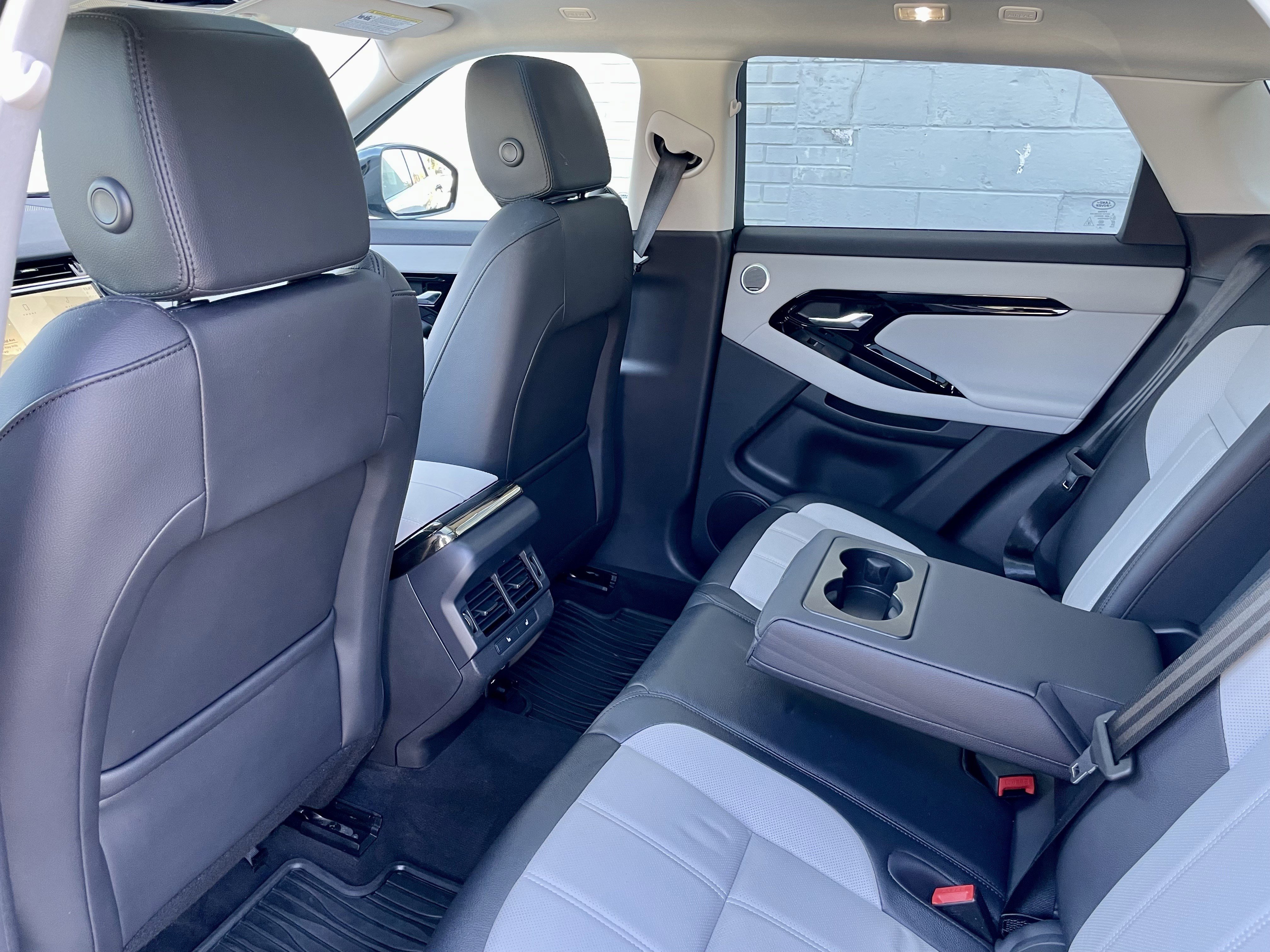 Used 2024 Land Rover Range Rover Evoque Dynamic SE image 30