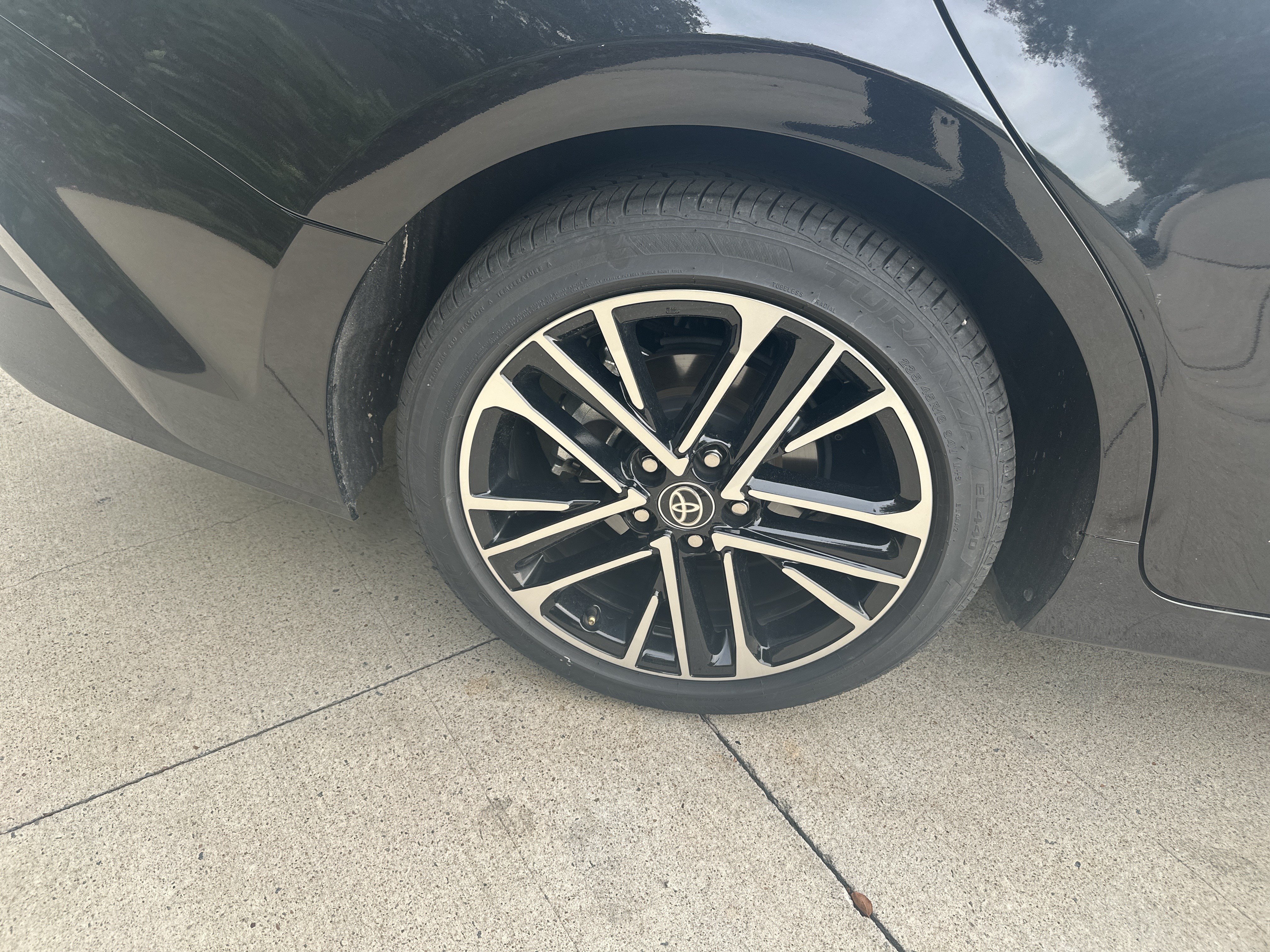 Used 2026 Toyota Camry XLE FWD image 35