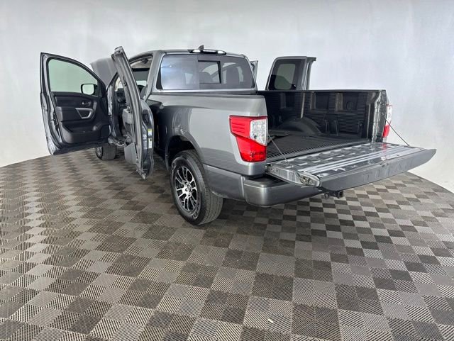Certified 2024 Nissan Titan SV AWD/4WD image 16