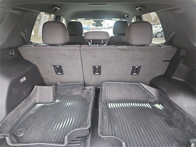 Used 2025 Chevrolet Equinox LT w/ Midnight Edition image 25