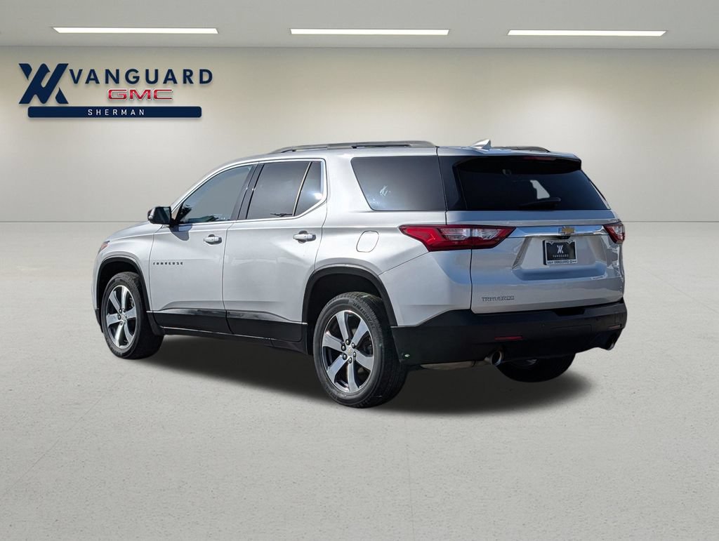 Used 2021 Chevrolet Traverse LT w/ LT Premium Package FWD image 5