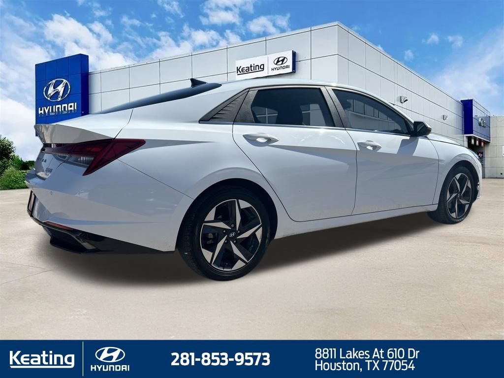 Used 2023 Hyundai Elantra Limited image 15