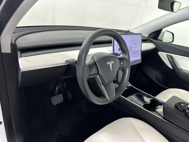 Used 2021 Tesla Model Y Long Range image 14