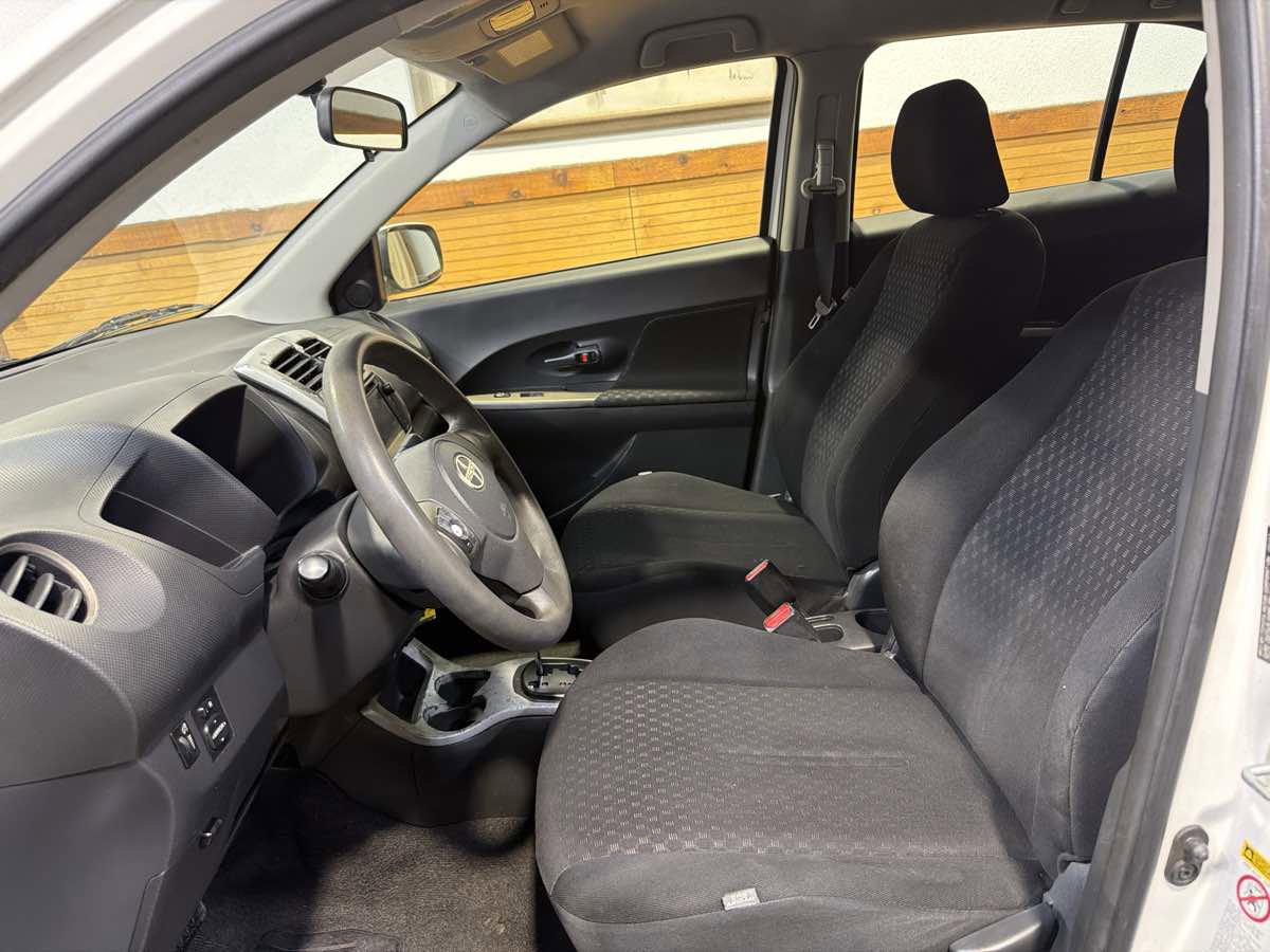 Used 2014 Scion xD image 15