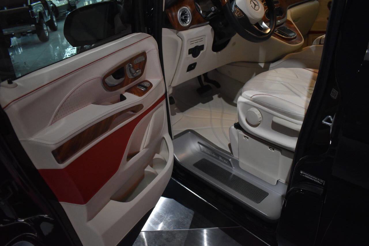 Used 2021 Mercedes-Benz Metris Passenger image 43