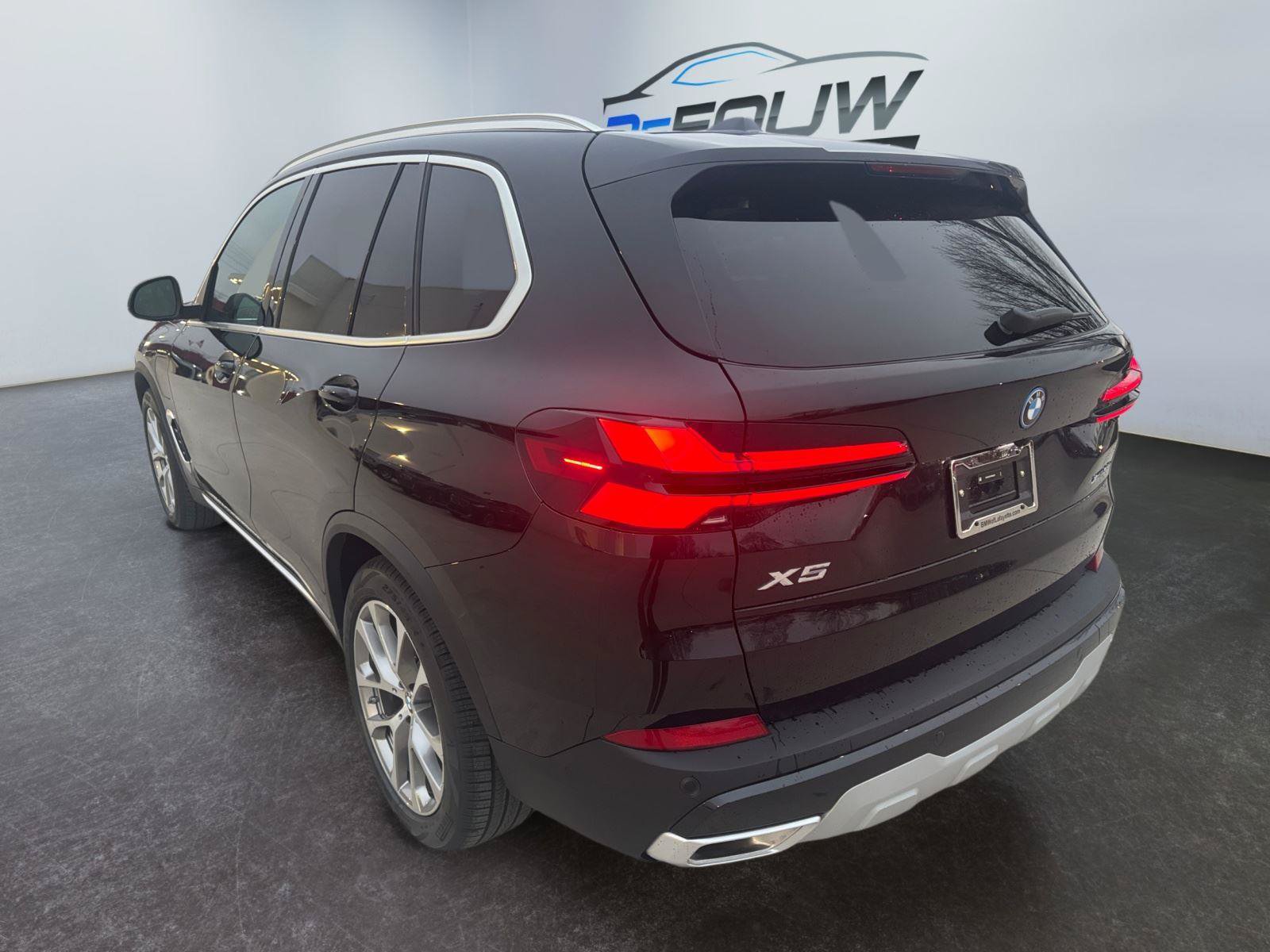 New 2026 BMW X5 xDrive50e w/ Climate Comfort Package AWD/4WD image 17
