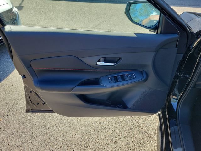 New 2026 Nissan Sentra SR w/ Floor Mat Package image 5