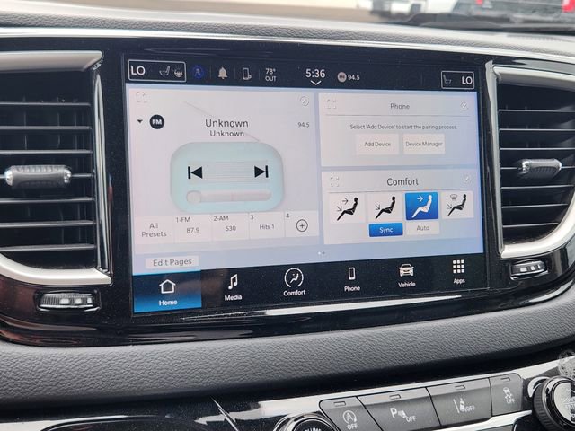 Used 2023 Chrysler Pacifica Touring-L FWD image 16