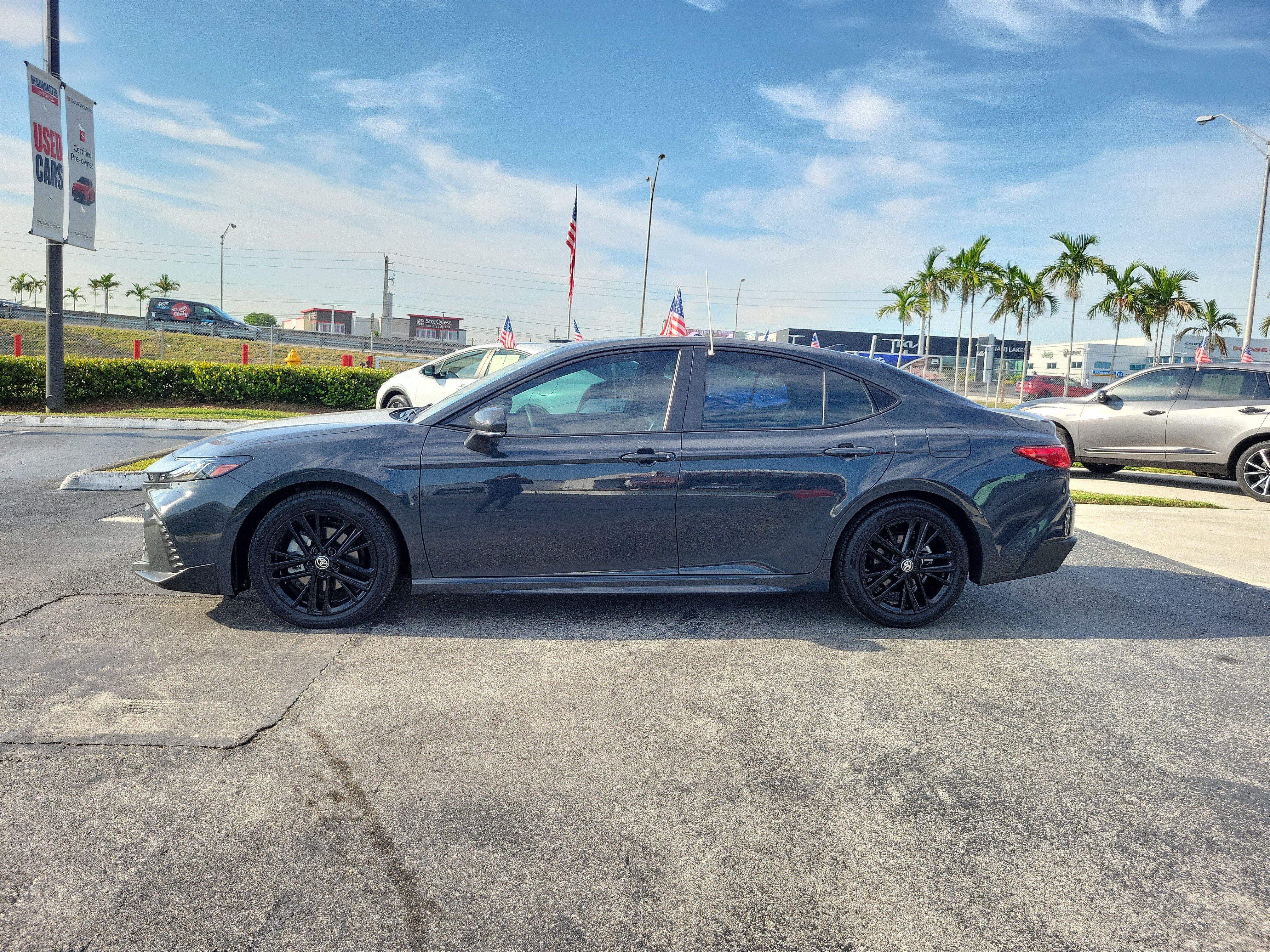 Used 2026 Toyota Camry SE FWD image 7