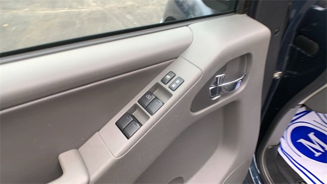 Used 2019 Nissan Frontier SL image 11