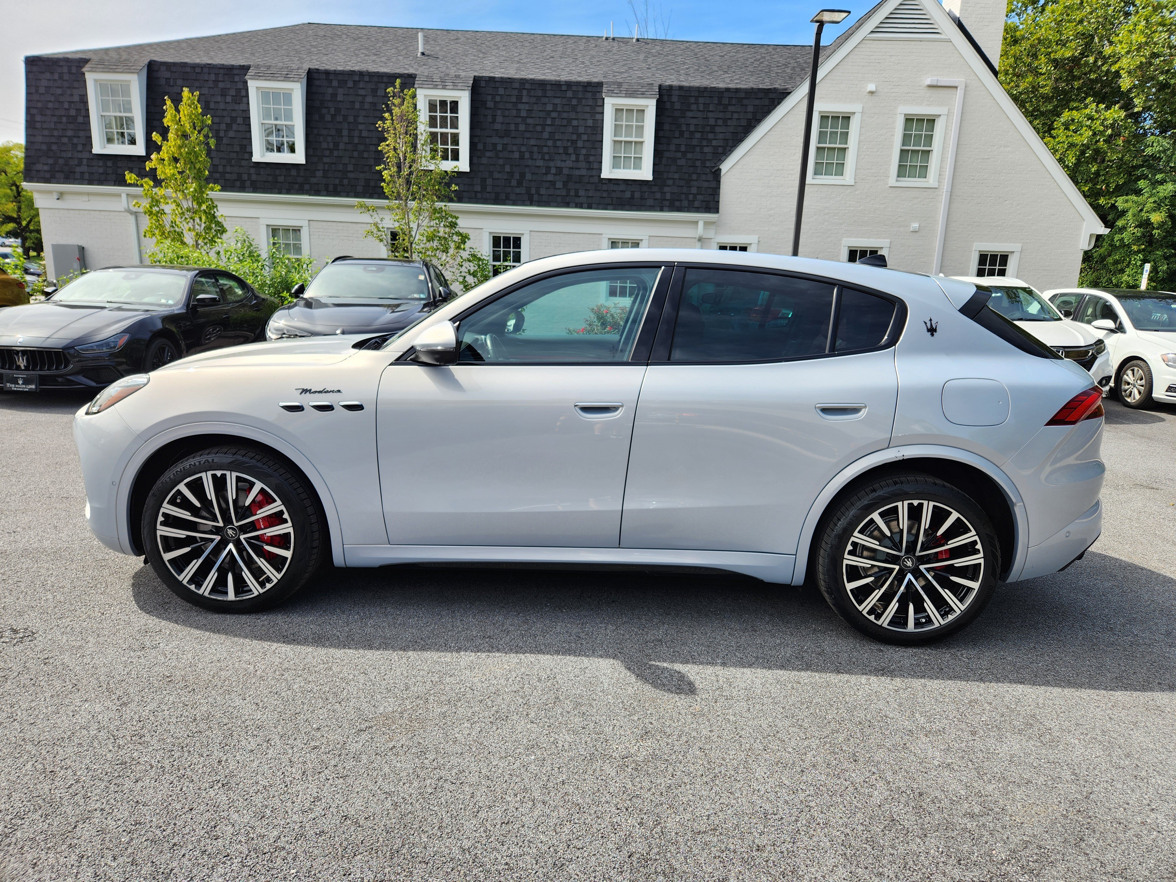 Used 2023 Maserati Grecale Modena AWD/4WD image 5