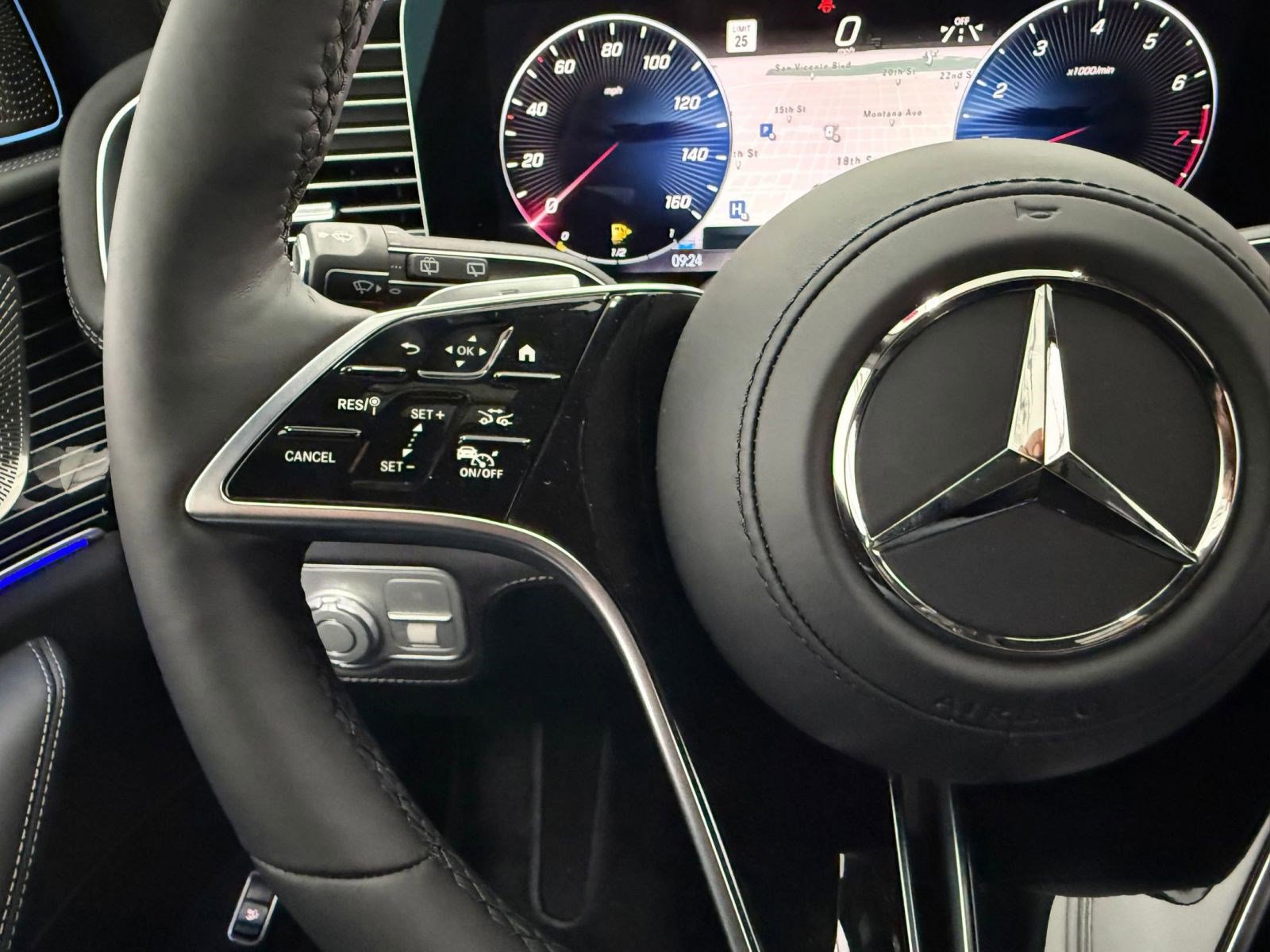 New 2026 Mercedes-Benz Maybach GLS 600 4MATIC image 14