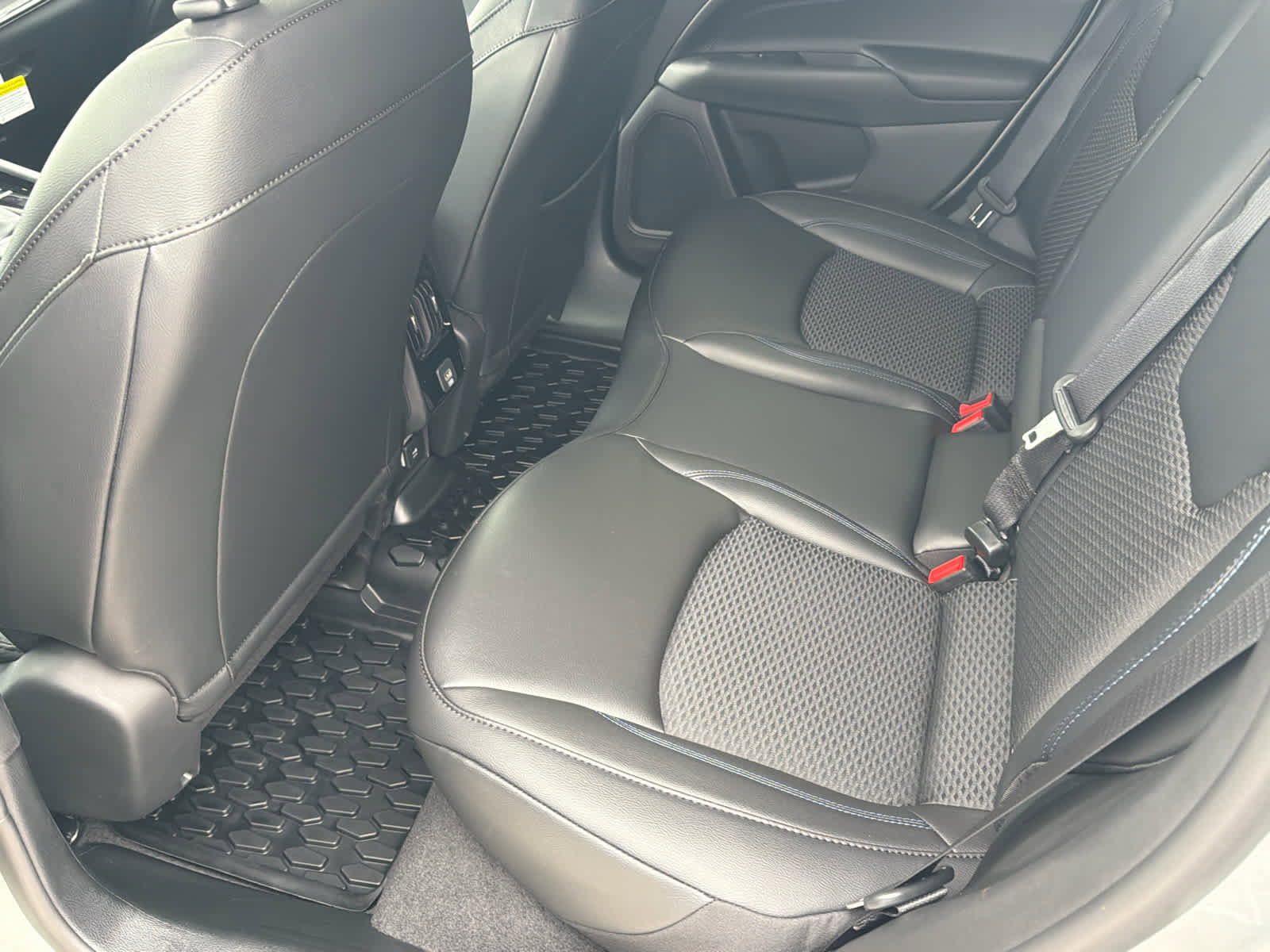 New 2026 Jeep Compass Latitude image 18